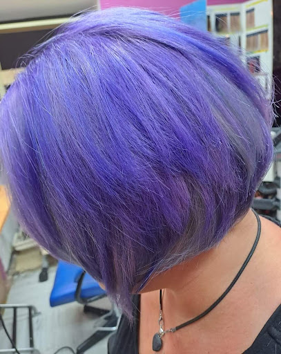 Christa's Kamm und Schere In St Pölten