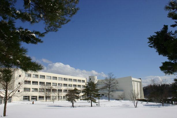 秋田栄養短期大学