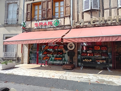 Spar à Maurs