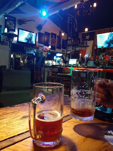 Opiniones de BARWEST resto-bar en Villarrica - Pub
