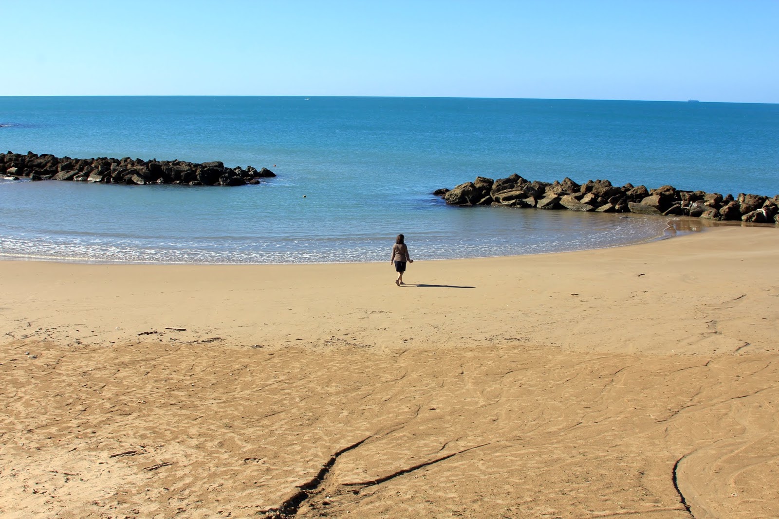 Spiaggia di Scoglitti'in fotoğrafı biraz temiz temizlik seviyesi ile