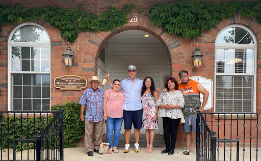 Immigration Attorney «Andrew D. Holley - Attorney for Immigrants», reviews and photos