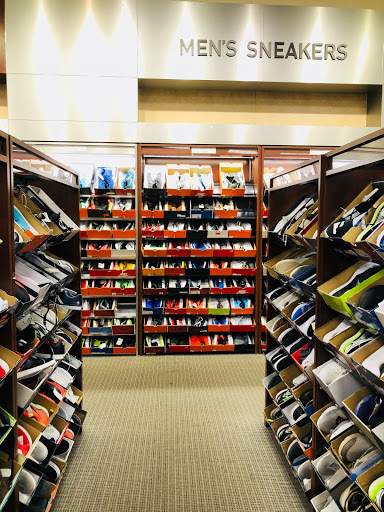 Department Store «Century 21 Department Store», reviews and photos, 61-35 Junction Blvd, Rego Park, NY 11374, USA