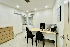Klinik Dr. Ko Kota Kemuning image