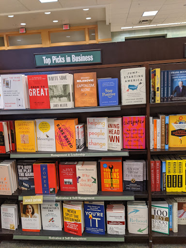 Book Store «Barnes & Noble», reviews and photos, 1430 Plaza Pl, Southlake, TX 76092, USA