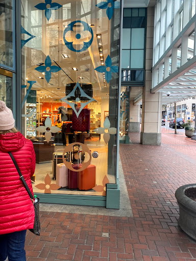 Shopping Mall «Pioneer Place», reviews and photos, 700 SW 5th Ave, Portland, OR 97204, USA