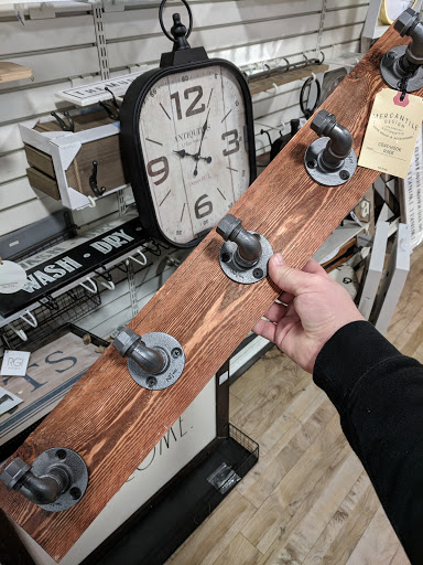 Department Store «T.J. Maxx & HomeGoods», reviews and photos, 2685 South Rd, Poughkeepsie, NY 12601, USA