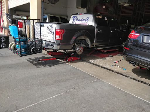 Tire Shop «Discount Tire Store - Goodyear, AZ», reviews and photos, 13213 W McDowell Rd, Goodyear, AZ 85338, USA