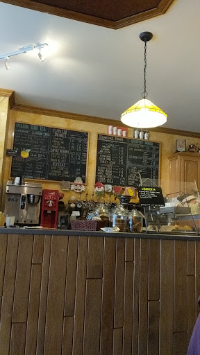 Coffee Shop «Coffee Corner Bistro», reviews and photos, 102 Main St, Kewaskum, WI 53040, USA