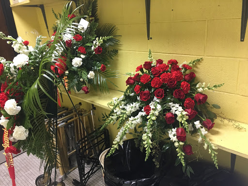 Florist «Irish Rose and GIfts», reviews and photos, 33608 W Seven Mile Rd, Livonia, MI 48152, USA