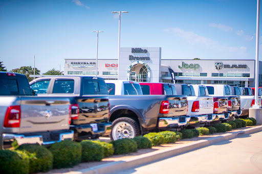 Car Dealer «Mike Brown Chrysler Dodge Jeep», reviews and photos, 4970 E Hwy 377, Granbury, TX 76049, USA
