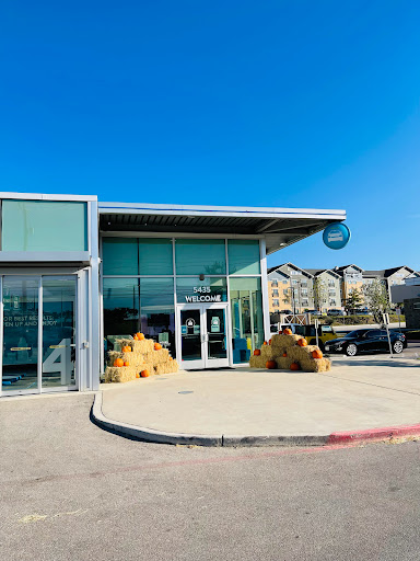 Carvana San Antonio, 5435 North Loop 1604 W, San Antonio, TX 78249, USA, 