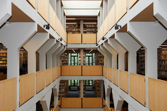 Library of Arts and Letters - Bibliotheek