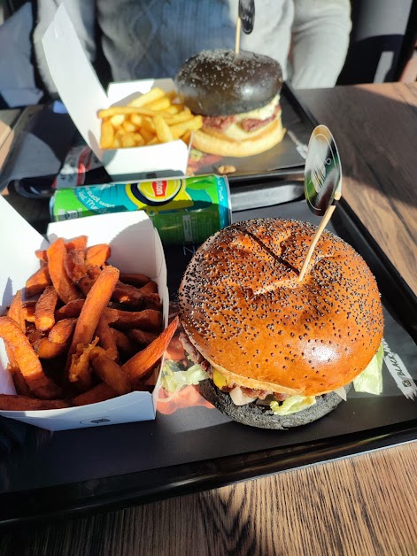 Black & White Burger Ermont à Ermont (Val-d'Oise 95)