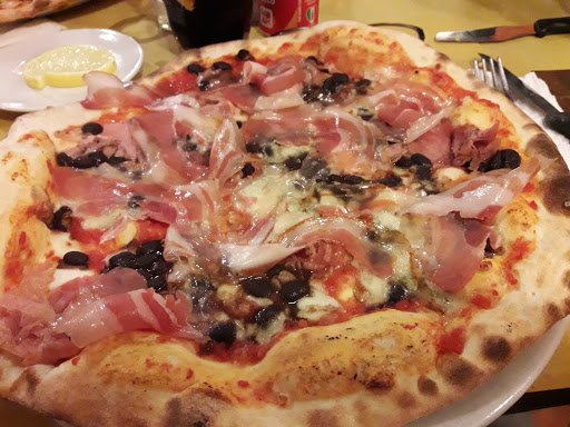 Pizzeria La Pecora Nera in Pedemonte, Città Metropolitana di Genova