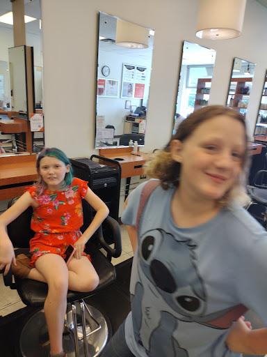 Hair Salon «Hair Cuttery», reviews and photos, 245 Retail Commons Pkwy Ste 10, Martinsburg, WV 25403, USA