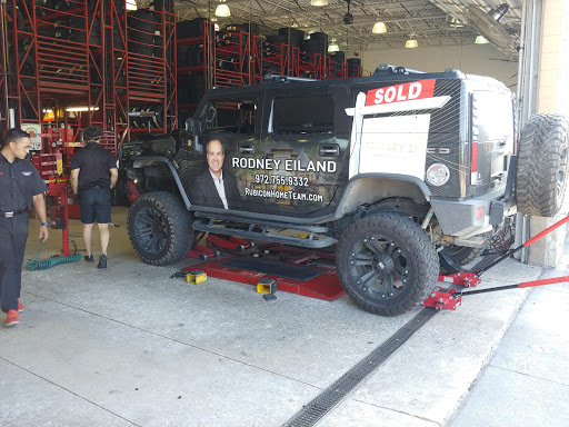 Tire Shop «Discount Tire Store - Keller, TX», reviews and photos, 1701 S Main St, Keller, TX 76248, USA