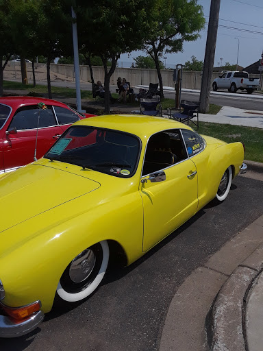 Volkswagen Dealer «Luther Westside Volkswagen», reviews and photos, 2370 MN-100, St Louis Park, MN 55416, USA