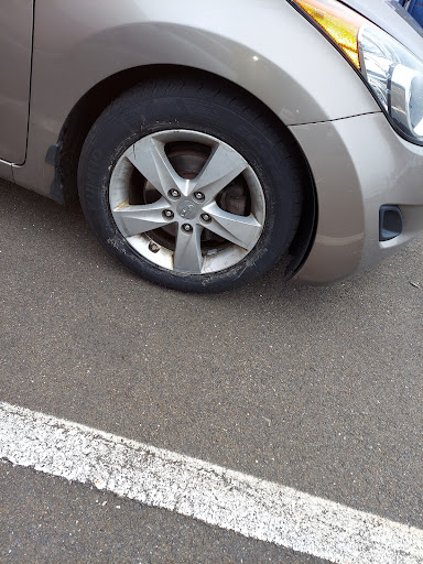 Auto Parts Store «Pep Boys Auto Parts & Service», reviews and photos, 2301 Dixwell Ave, Hamden, CT 06514, USA