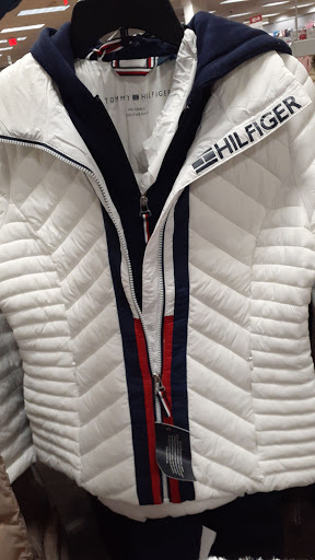 Clothing Store «Burlington Coat Factory», reviews and photos, 3662 W Camp Wisdom Rd, Dallas, TX 75237, USA