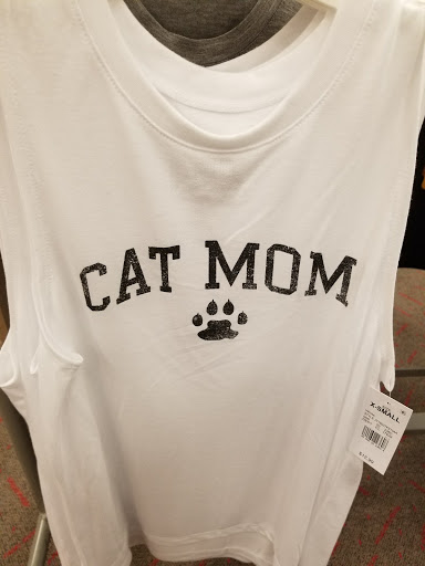 Shopping Mall «Town & Country Shopping Center», reviews and photos, 3912 E Broad St, Columbus, OH 43213, USA