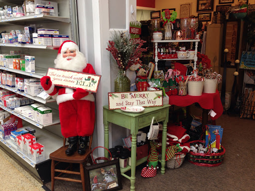 Pharmacy «Montross Pharmacy/Gift Shop/Fountain», reviews and photos, 120 N 1st Ave, Winterset, IA 50273, USA