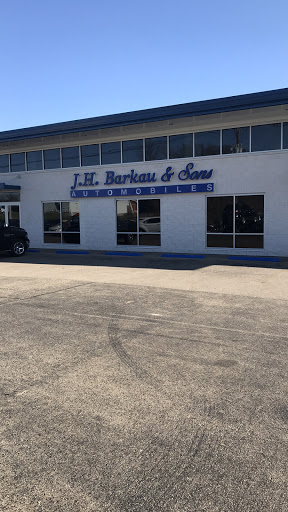 Used Car Dealer «J.H. Barkau & Sons», reviews and photos, 1102 E South St, Freeport, IL 61032, USA