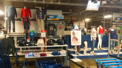 Clothing Store «Old Navy», reviews and photos, 45215 Worth Ave, California, MD 20619, USA
