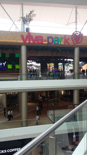 Shopping centres in Medellin