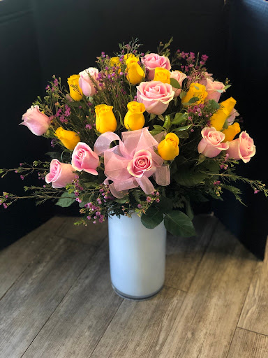Florist «Designs By Don Inc», reviews and photos, 380 Main St, Wilmington, MA 01887, USA