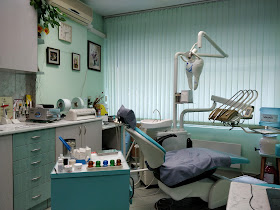 Jolanta Dimitrova: Dentist