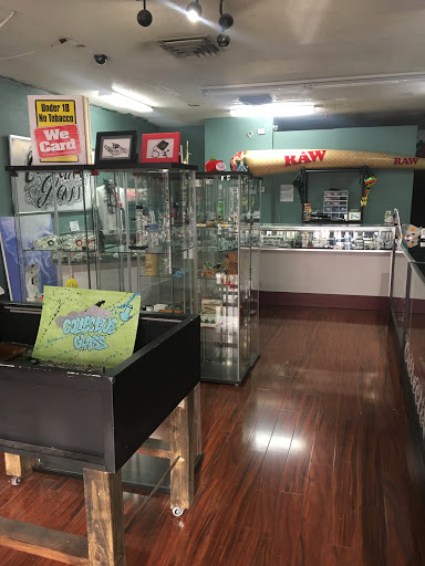 Tobacco Shop «Collective Glass Smoke Shop», reviews and photos, 3616 McRae Blvd #2, El Paso, TX 79925, USA