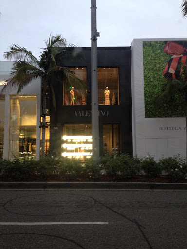 Boutique «VALENTINO», reviews and photos, 324 N Rodeo Dr, Beverly Hills, CA 90210, USA