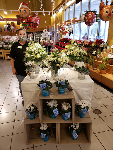 Grocery Store «Stop & Shop», reviews and photos, 407 Valley St, South Orange, NJ 07079, USA