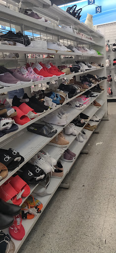 Clothing Store «Ross Dress for Less», reviews and photos, 13715 W Bell Rd, Surprise, AZ 85374, USA