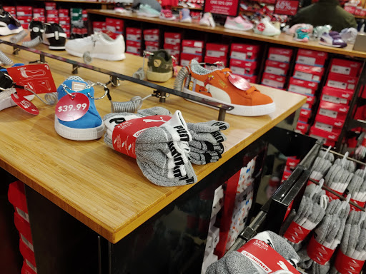 Shoe Store «PUMA», reviews and photos, 4977 International Dr #3b, Orlando, FL 32819, USA