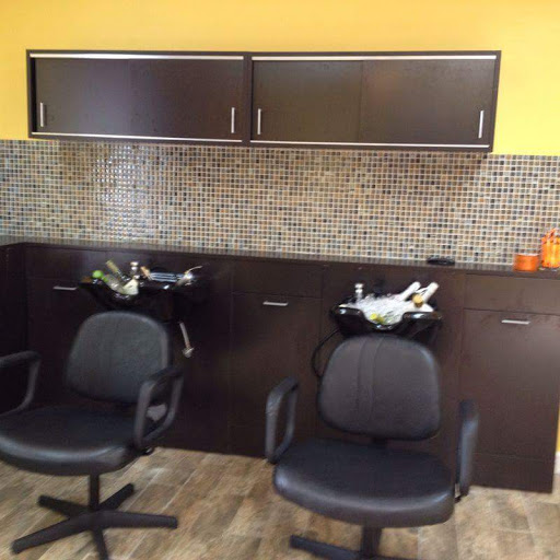 Hair Salon «Villalona Hair Salon», reviews and photos, 485 Hamilton St, Somerset, NJ 08873, USA