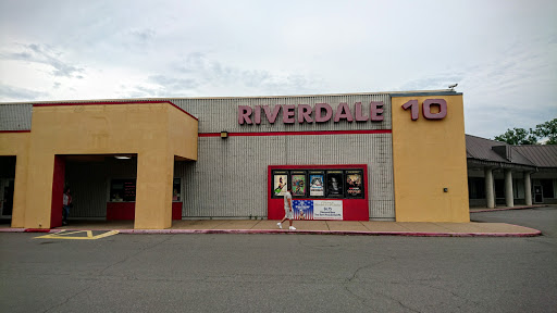 Movie Theater «Riverdale 10 VIP Cinema», reviews and photos, 2600 Cantrell Rd, Little Rock, AR 72202, USA