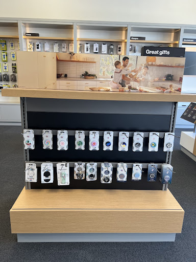 Cell Phone Store «GoWireless Verizon Authorized Retailer», reviews and photos, 2021 Bronze Star Dr #3c, Woodland, CA 95776, USA