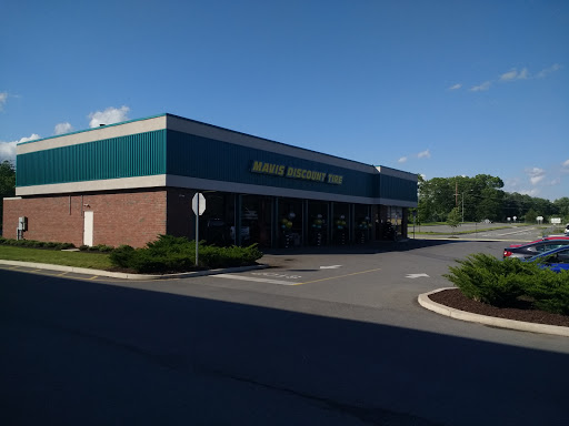 Tire Shop «Mavis Discount Tire», reviews and photos, 4549 Milford Rd, East Stroudsburg, PA 18302, USA