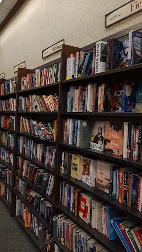 Book Store «Barnes & Noble», reviews and photos, 2100 Snelling Ave, St Paul, MN 55113, USA