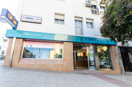 Farmacia Balanzategui - Solextrem Óptica & Audio- Centro Auditivo Aural Av. de las Américas, 17, 06800 Mérida, Badajoz, España