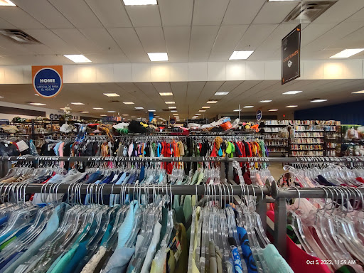 Thrift Store «Yuma Southgate Goodwill Retail Store & Donation Center», reviews and photos