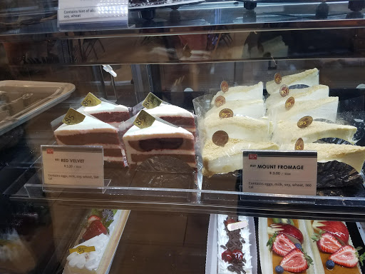 Shopping Mall «Westfield Fashion Square», reviews and photos, 14006 Riverside Dr, Sherman Oaks, CA 91423, USA