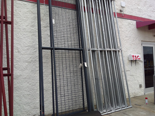 Home Improvement Store «Tractor Supply Co.», reviews and photos, 3790 Teays Valley Road, Hurricane, WV 25526, USA