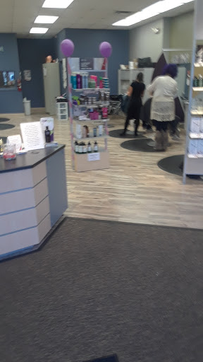 Hair Salon «Great Clips», reviews and photos, 921 W State St, Trenton, OH 45067, USA