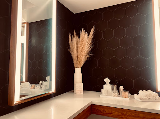 Hair Salon «SALON by milk + honey at the Arboretum Market», reviews and photos, 9722 Great Hills Trail #145, Austin, TX 78759, USA