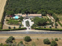 Extérieur du Restaurant Logis les Aubuns Country Hôtel à Caissargues - n°8