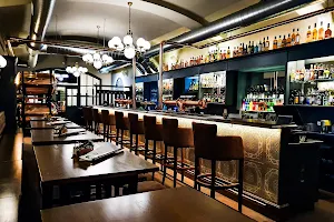 The Long Hall Bar Vienna image