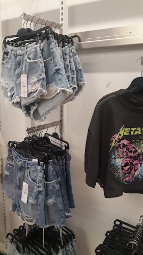 Opinii despre Bershka în Bydgoszcz - Sklep odzieżowy